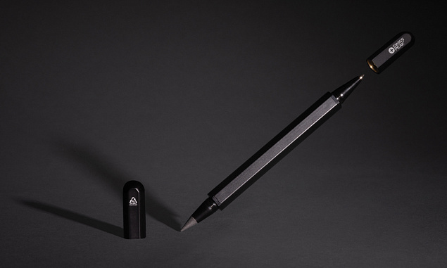 Ручка с двойным наконечником Swiss Peak Storm из переработанного алюминия RCS с логотипом в Самаре заказать по выгодной цене в кибермаркете AvroraStore