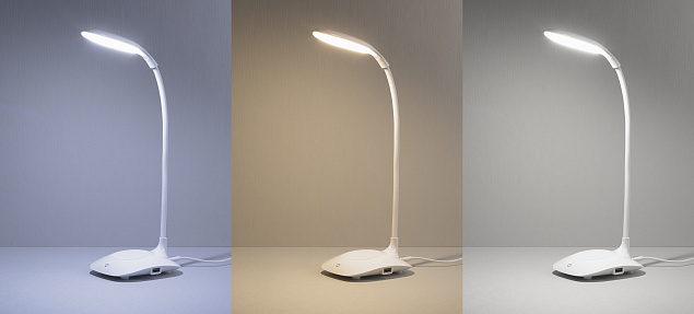 Лампа с беспроводным зарядным устройством "Spotlight" с логотипом в Самаре заказать по выгодной цене в кибермаркете AvroraStore
