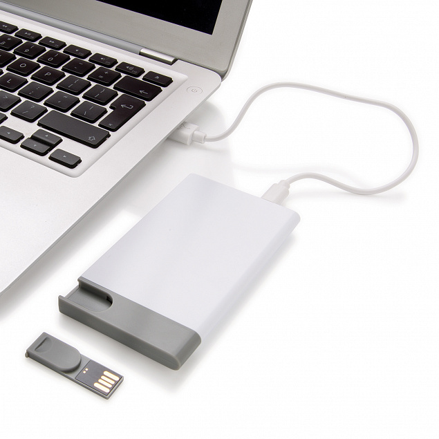 Зарядное устройство с USB–флешкой на 8 ГБ, 2500 mAh, белый с логотипом в Самаре заказать по выгодной цене в кибермаркете AvroraStore