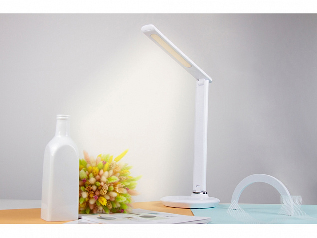 Настольная лампа с беспроводной зарядкой LED FAROS с логотипом в Самаре заказать по выгодной цене в кибермаркете AvroraStore
