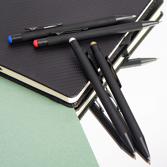 Ручка шариковая FACTOR BLACK со стилусом с логотипом в Самаре заказать по выгодной цене в кибермаркете AvroraStore