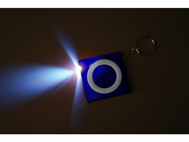 Брелок-рулетка с фонариком. 1 м., синий/белый с логотипом в Самаре заказать по выгодной цене в кибермаркете AvroraStore